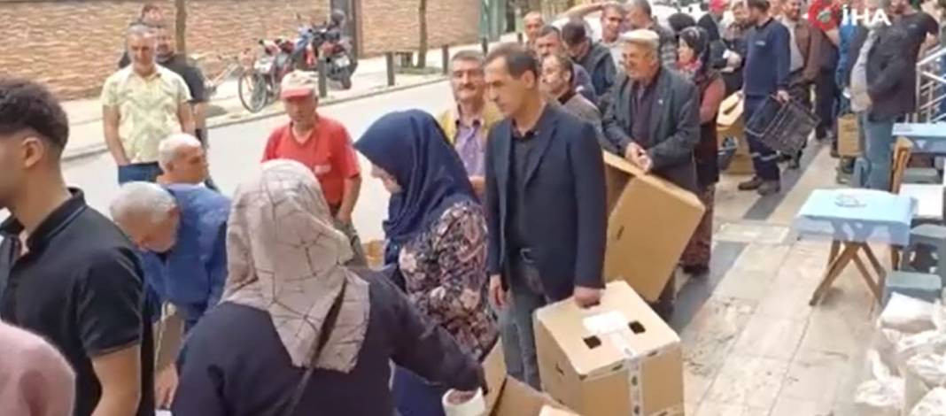 Tavuğun fiyatını duyan çiftçi soluğu kuyrukta aldı - Resim: 6